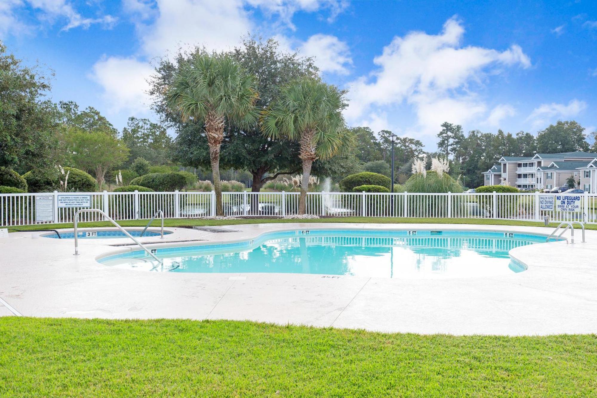 Litchfield Beach & Golf Resort Eksteriør billede